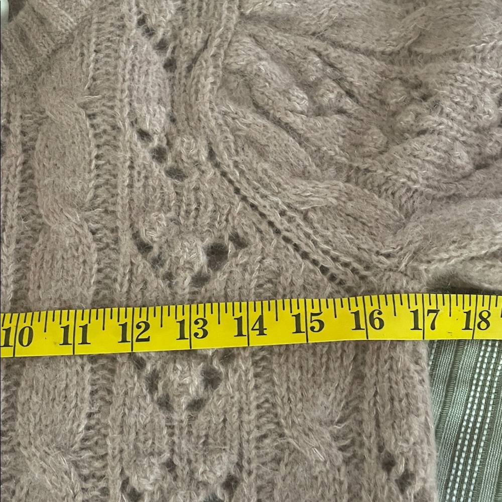 Doen Tudor Sweater - Picture 4 of 5